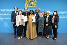 Finanz- und Heimatminister Albert Füracker verleiht „Heimatpreis“ in Nürnberg